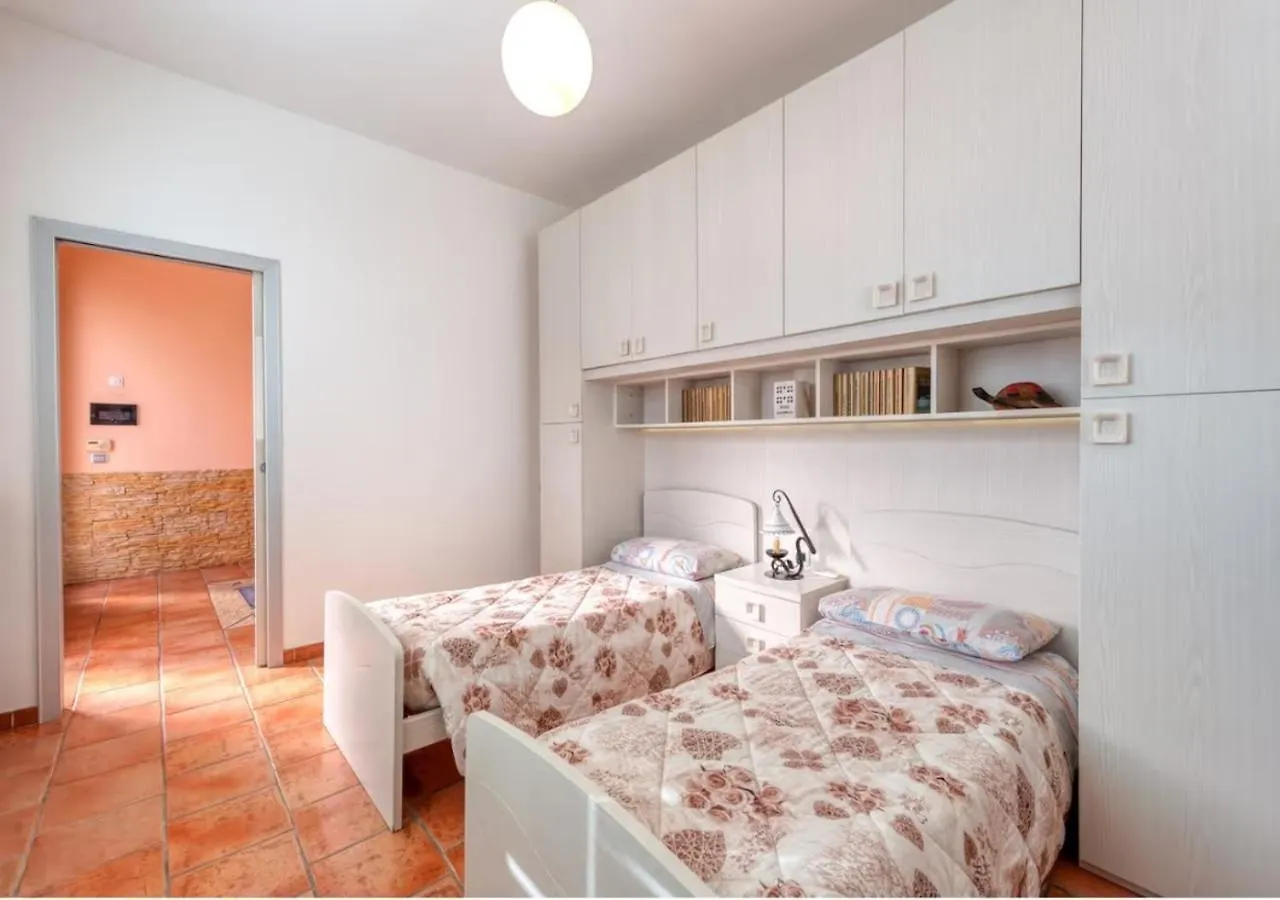 Appartamenti Villa Sabina Lecce 0*,